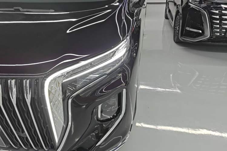 Used Hongqi HQ9 PHEV 2024 2.0T Four-Wheel Drive Luxury Edition Left Front Headlight