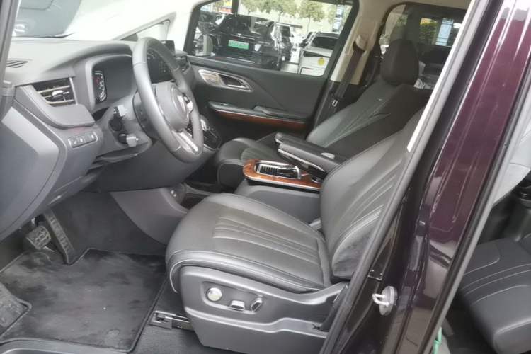 Used Hongqi HQ9 PHEV 2024 2.0T Four-Wheel Drive Luxury Edition Left Front Seat