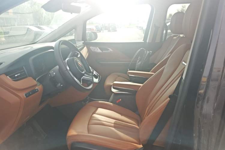Used Hongqi HQ9 PHEV 2024 2.0T Four-Wheel Drive Business Edition Left Front Seat