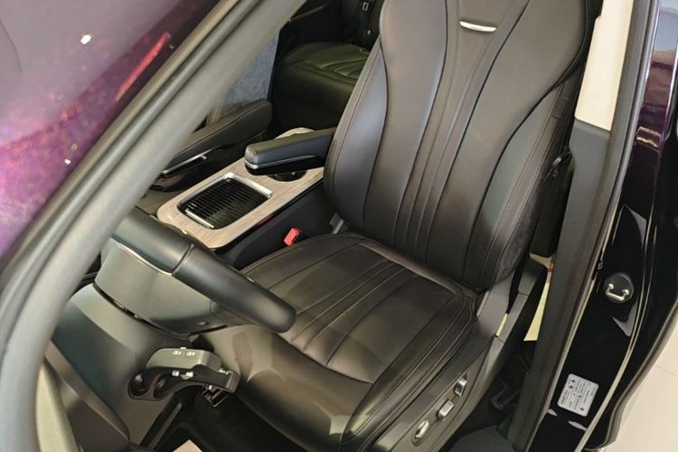Used Hongqi HQ9 PHEV 2024 2.0T Four-Wheel Drive Business Edition Left Front Seat