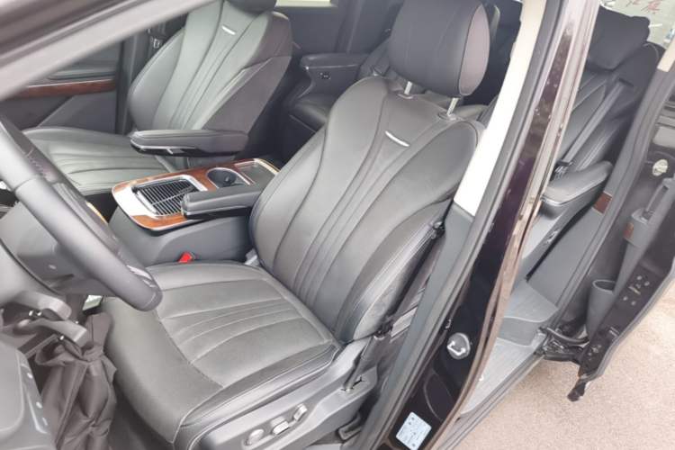 Used Hongqi HQ9 PHEV 2024 2.0T Four-Wheel Drive Luxury Edition Left Front Seat