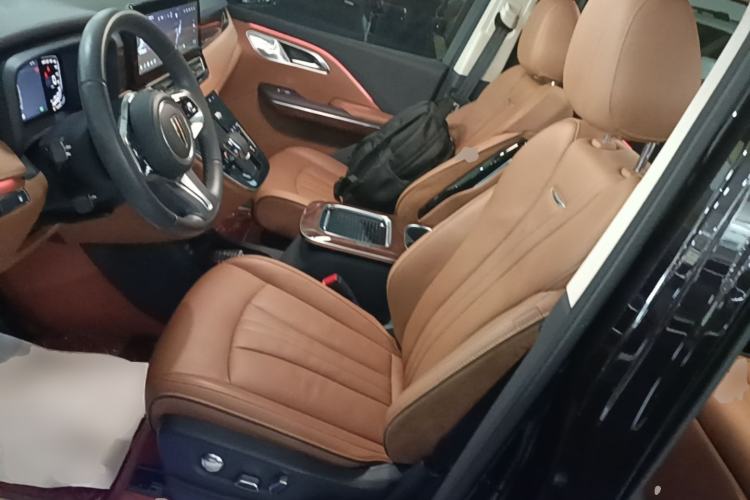 Used Hongqi HQ9 PHEV 2024 2.0T Four-Wheel Drive Luxury Edition Left Front Seat