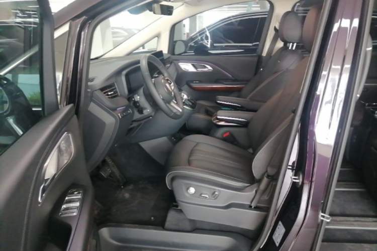 Used Hongqi HQ9 PHEV 2024 2.0T Four-Wheel Drive Luxury Edition Left Front Seat
