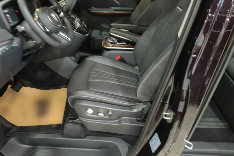 Used Hongqi HQ9 PHEV 2024 2.0T Four-Wheel Drive Luxury Edition Left Front Seat