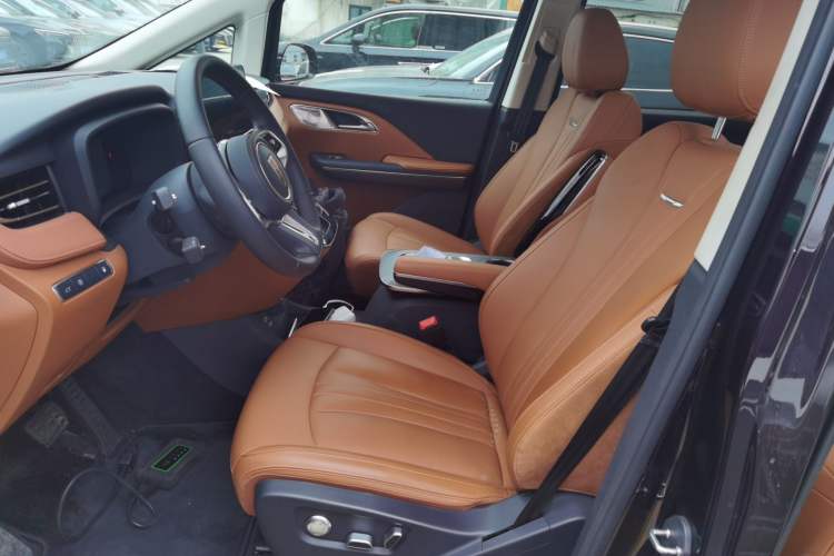 Used Hongqi HQ9 PHEV 2024 2.0T Four-Wheel Drive Business Edition Left Front Seat