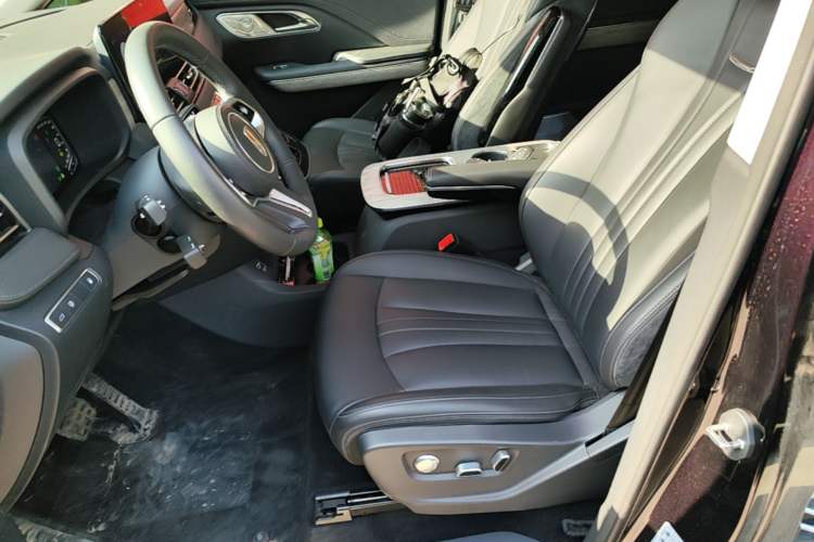 Used Hongqi HQ9 PHEV 2024 2.0T Four-Wheel Drive Business Edition Left Front Seat