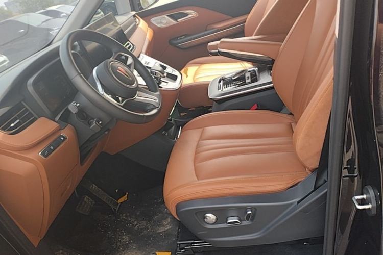 Used Hongqi HQ9 PHEV 2024 2.0T Four-Wheel Drive Business Edition Left Front Seat