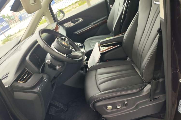 Used Hongqi HQ9 PHEV 2024 2.0T Four-Wheel Drive Luxury Edition Left Front Seat