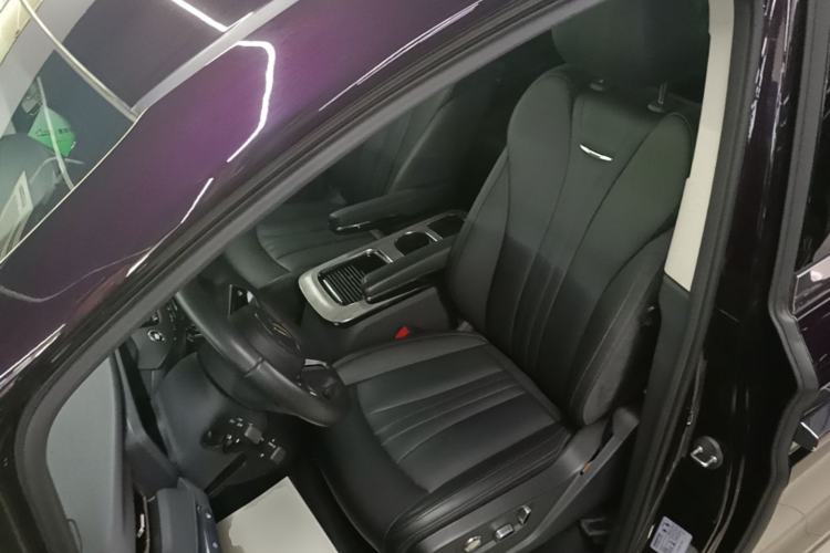 Used Hongqi HQ9 PHEV 2024 2.0T Four-Wheel Drive Business Edition Left Front Seat