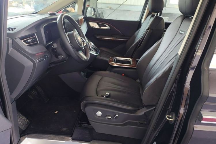Used Hongqi HQ9 PHEV 2024 2.0T Four-Wheel Drive Luxury Edition Left Front Seat