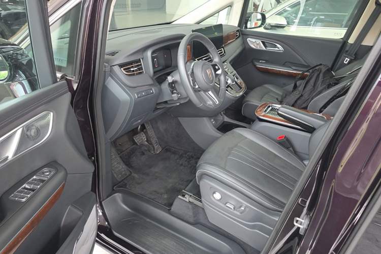 Used Hongqi HQ9 PHEV 2024 2.0T Four-Wheel Drive Luxury Edition Left Front Seat