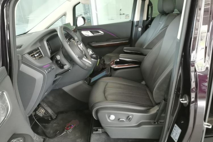 Used Hongqi HQ9 PHEV 2024 2.0T Four-Wheel Drive Luxury Edition Left Front Seat