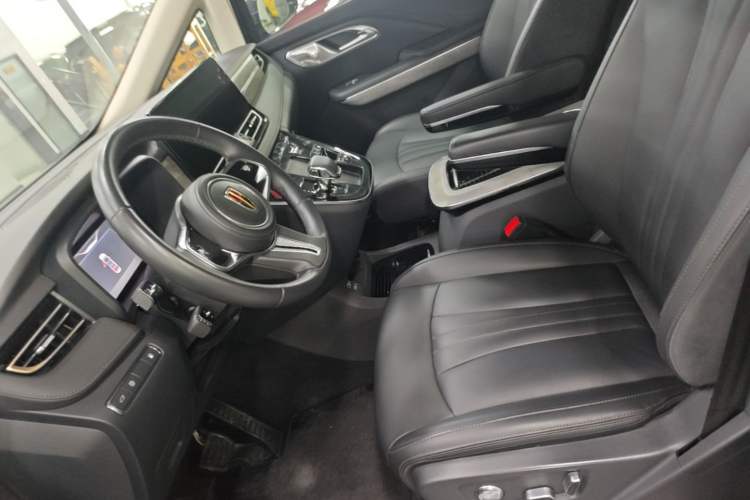 Used Hongqi HQ9 PHEV 2024 2.0T Four-Wheel Drive Business Edition Left Front Seat