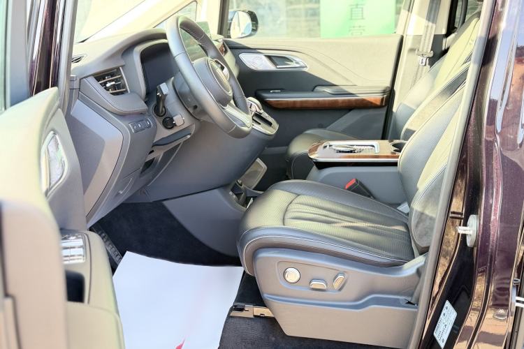 Used Hongqi HQ9 PHEV 2024 2.0T Four-Wheel Drive Luxury Edition Left Front Seat