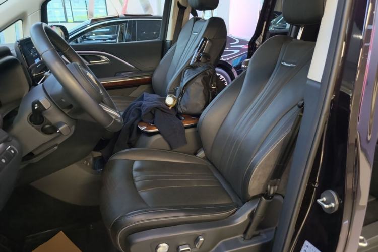 Used Hongqi HQ9 PHEV 2024 2.0T Four-Wheel Drive Luxury Edition Left Front Seat