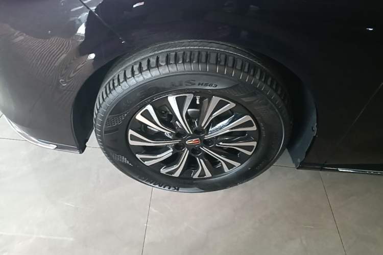 Used Hongqi HQ9 PHEV 2024 2.0T Four-Wheel Drive Luxury Edition Left Front Wheel Hub