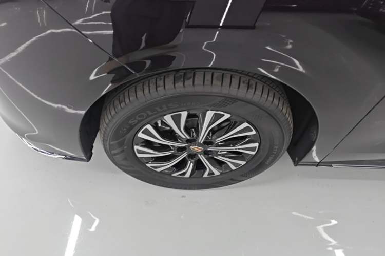 Used Hongqi HQ9 PHEV 2024 2.0T Four-Wheel Drive Luxury Edition Left Front Wheel Hub