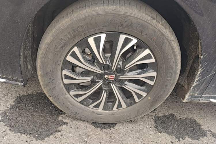 Used Hongqi HQ9 PHEV 2024 2.0T Four-Wheel Drive Business Edition Left Front Wheel Hub