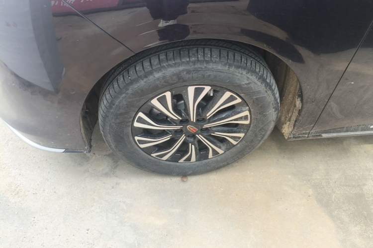 Used Hongqi HQ9 PHEV 2024 2.0T Four-Wheel Drive Luxury Edition Left Front Wheel Hub