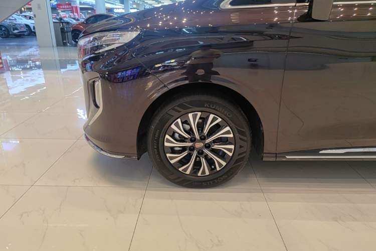 Used Hongqi HQ9 PHEV 2024 2.0T Four-Wheel Drive Luxury Edition Left Front Wheel Hub