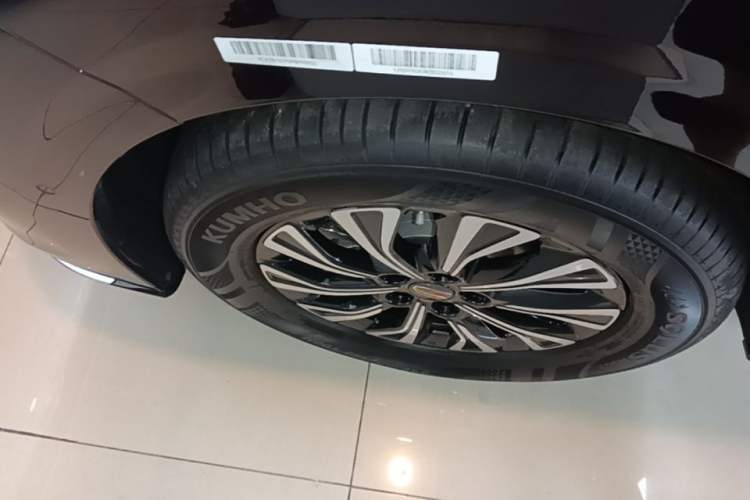 Used Hongqi HQ9 PHEV 2024 2.0T Four-Wheel Drive Luxury Edition Left Front Wheel Hub