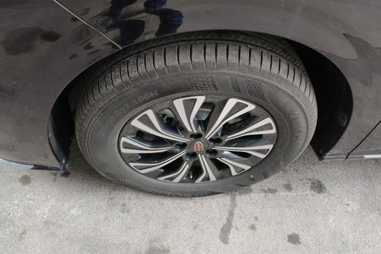 Used Hongqi HQ9 PHEV 2024 2.0T Four-Wheel Drive Business Edition Left Front Wheel Hub