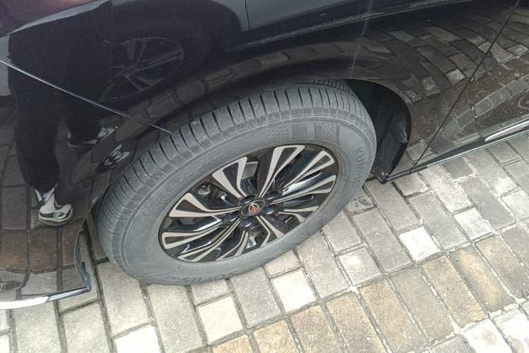 Used Hongqi HQ9 PHEV 2024 2.0T Four-Wheel Drive Luxury Edition Left Front Wheel Hub