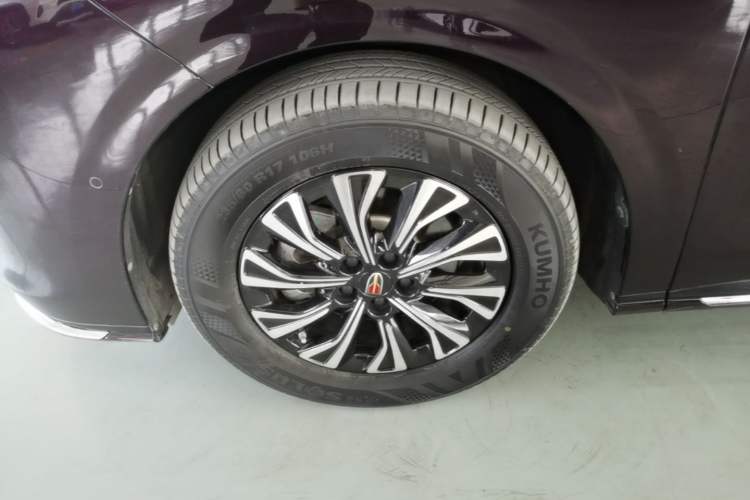 Used Hongqi HQ9 PHEV 2024 2.0T Four-Wheel Drive Luxury Edition Left Front Wheel Hub