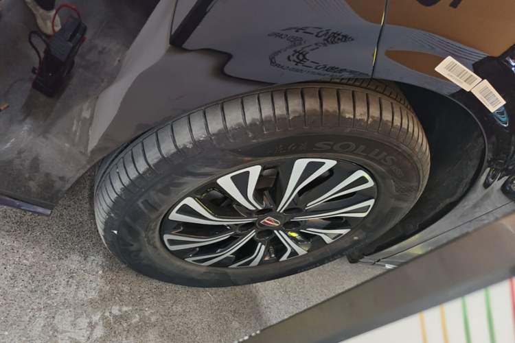 Used Hongqi HQ9 PHEV 2024 2.0T Four-Wheel Drive Business Edition Left Front Wheel Hub