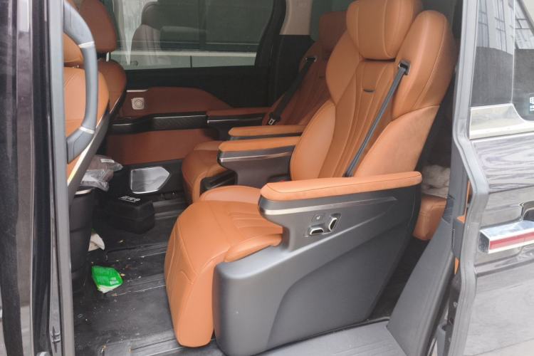 Used Hongqi HQ9 PHEV 2024 2.0T Four-Wheel Drive Business Edition Left Rear Seat