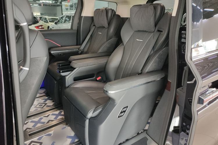 Used Hongqi HQ9 PHEV 2024 2.0T Four-Wheel Drive Luxury Edition Left Rear Seat