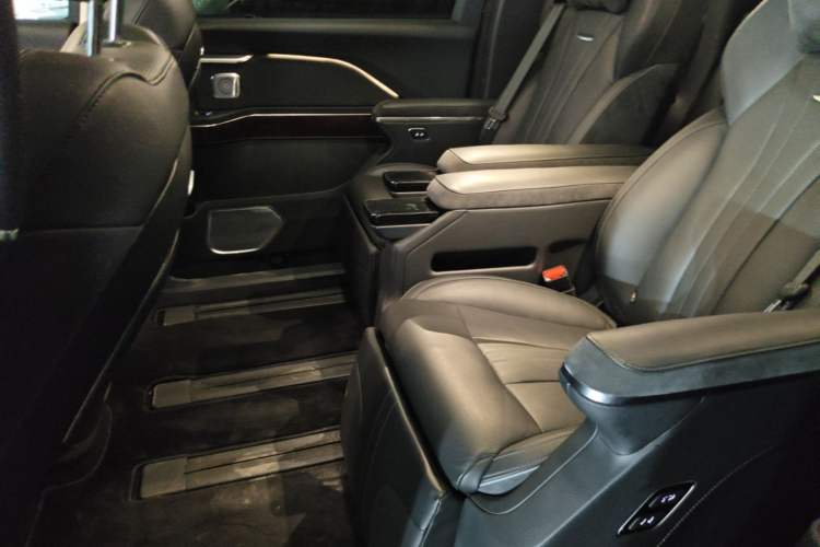 Used Hongqi HQ9 PHEV 2024 2.0T Four-Wheel Drive Luxury Edition Left Rear Seat