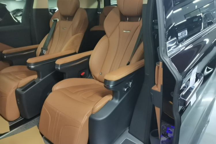 Used Hongqi HQ9 PHEV 2024 2.0T Four-Wheel Drive Business Edition Left Rear Seat
