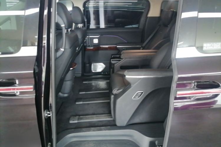 Used Hongqi HQ9 PHEV 2024 2.0T Four-Wheel Drive Luxury Edition Left Rear Seat