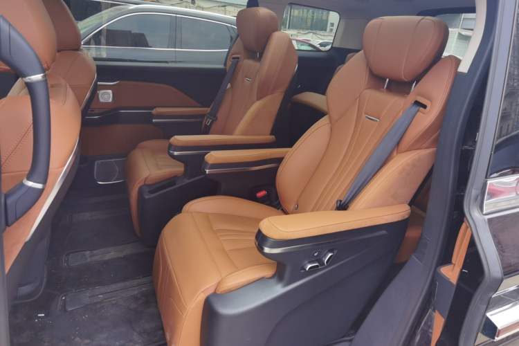 Used Hongqi HQ9 PHEV 2024 2.0T Four-Wheel Drive Business Edition Left Rear Seat