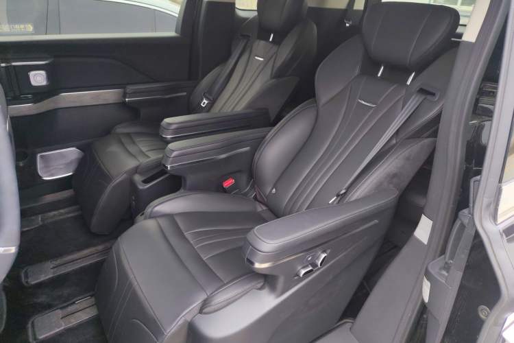 Used Hongqi HQ9 PHEV 2024 2.0T Four-Wheel Drive Business Edition Left Rear Seat