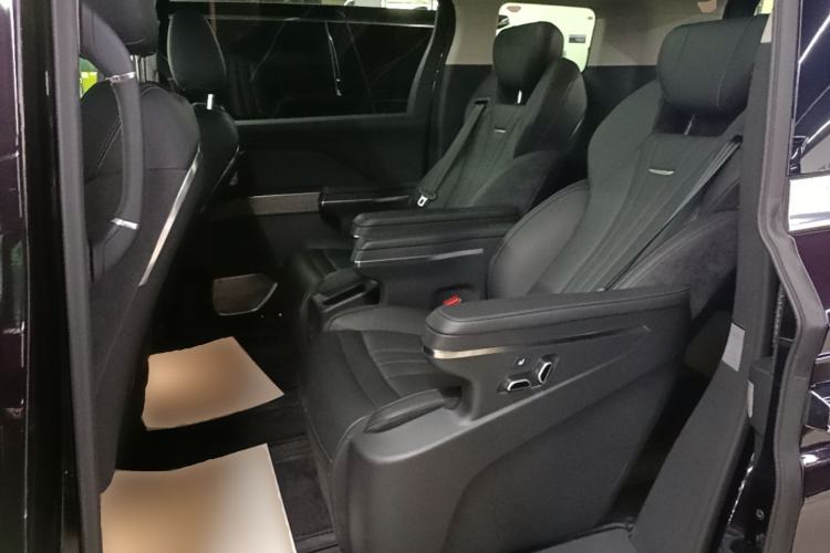 Used Hongqi HQ9 PHEV 2024 2.0T Four-Wheel Drive Business Edition Left Rear Seat