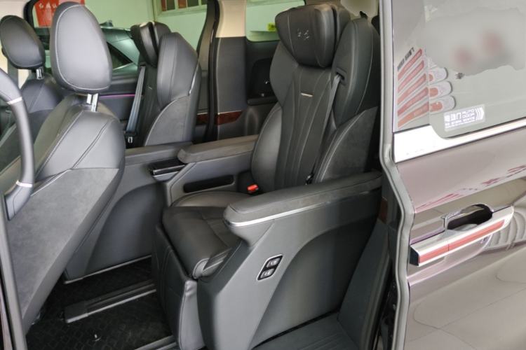 Used Hongqi HQ9 PHEV 2024 2.0T Four-Wheel Drive Luxury Edition Left Rear Seat