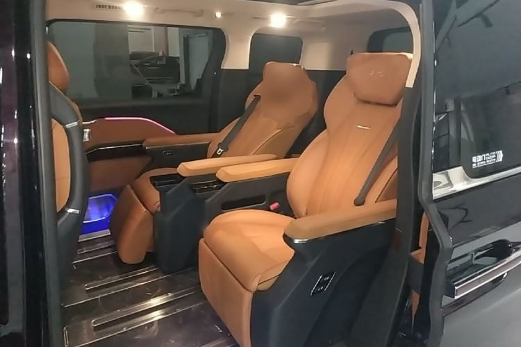 Used Hongqi HQ9 PHEV 2024 2.0T Four-Wheel Drive Flagship Edition Left Rear Seat