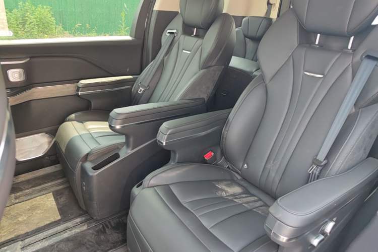 Used Hongqi HQ9 PHEV 2024 2.0T Four-Wheel Drive Business Edition Left Rear Seat