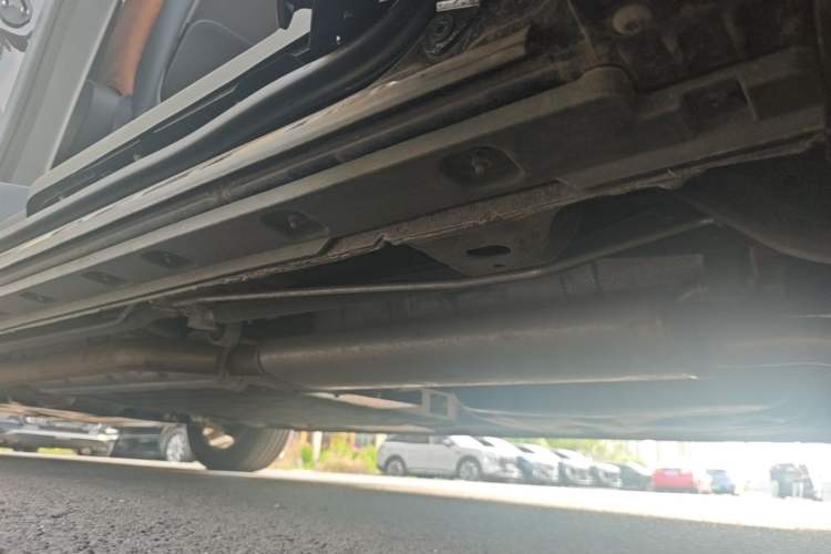 Used Hongqi HQ9 PHEV 2024 2.0T Four-Wheel Drive Business Edition Left Side Sill