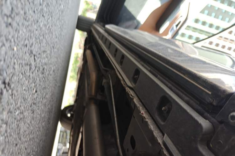 Used Hongqi HQ9 PHEV 2024 2.0T Four-Wheel Drive Business Edition Left Side Sill