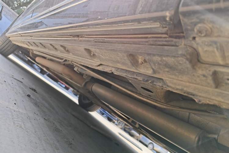 Used Hongqi HQ9 PHEV 2024 2.0T Four-Wheel Drive Business Edition Left Side Sill