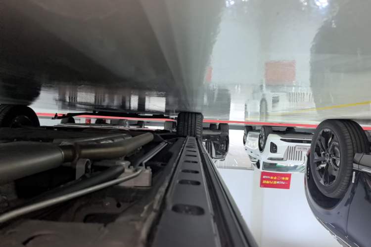 Used Hongqi HQ9 PHEV 2024 2.0T Four-Wheel Drive Business Edition Left Side Sill