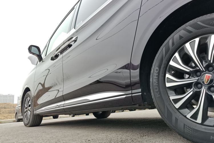 Used Hongqi HQ9 PHEV 2024 2.0T Four-Wheel Drive Luxury Edition Left Side Sill