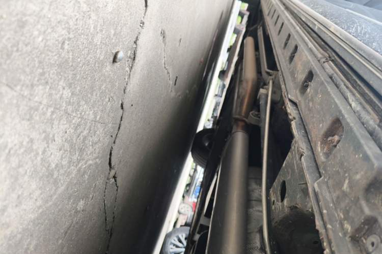 Used Hongqi HQ9 PHEV 2024 2.0T Four-Wheel Drive Luxury Edition Left Side Sill