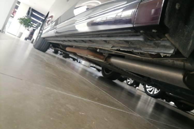 Used Hongqi HQ9 PHEV 2024 2.0T Four-Wheel Drive Luxury Edition Left Side Sill