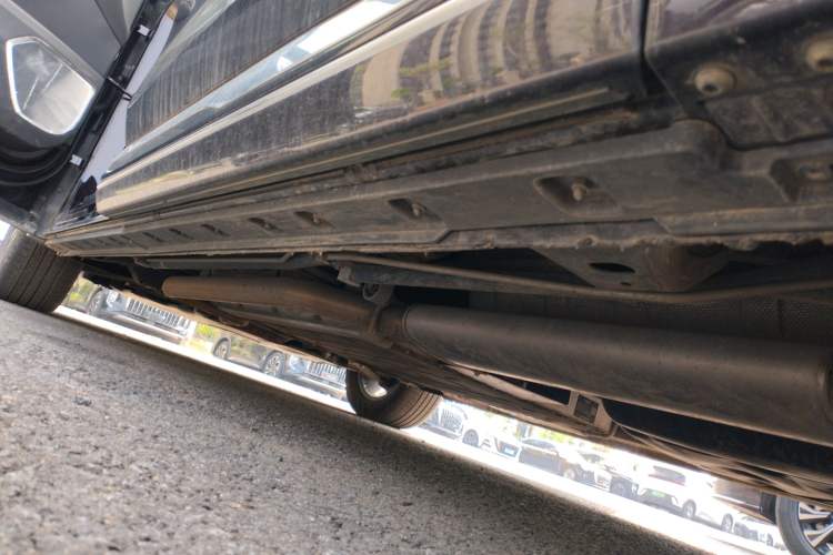 Used Hongqi HQ9 PHEV 2024 2.0T Four-Wheel Drive Business Edition Left Side Sill