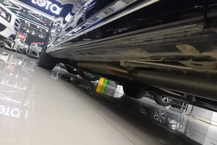 Used Hongqi HQ9 PHEV 2024 2.0T Four-Wheel Drive Luxury Edition Left Side Sill