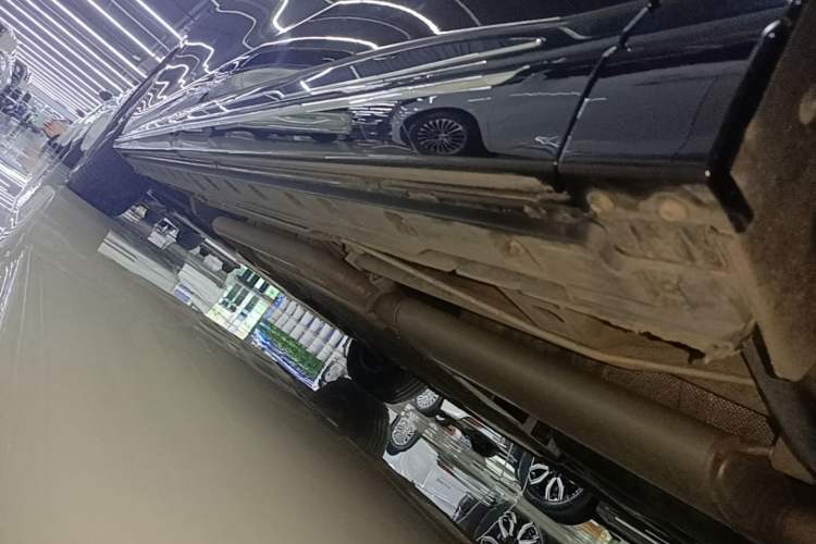 Used Hongqi HQ9 PHEV 2024 2.0T Four-Wheel Drive Business Edition Left Side Sill